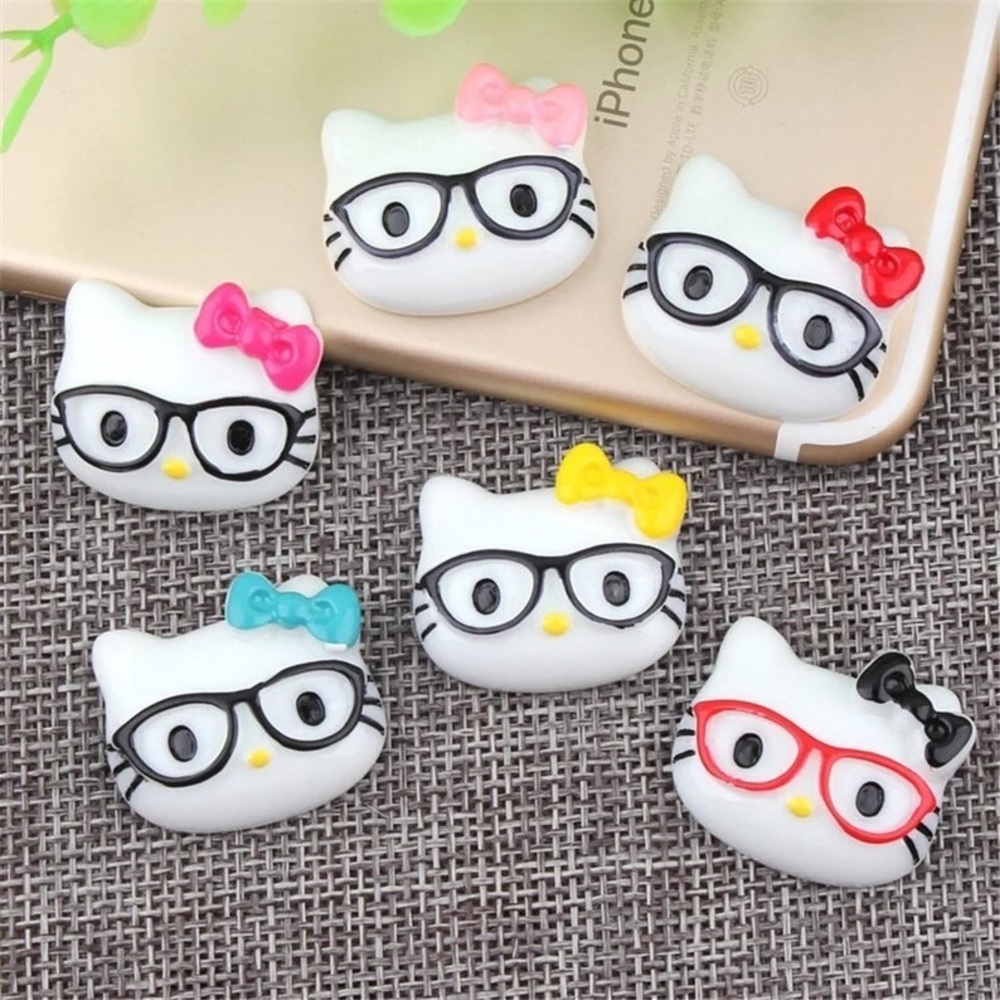 Nerdy Hello Kitty🤓 - Picture 1 of 1